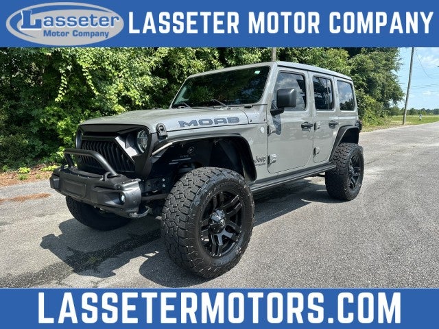 2019 Jeep Wrangler Unlimited Moab in Gray — front three-quarter view