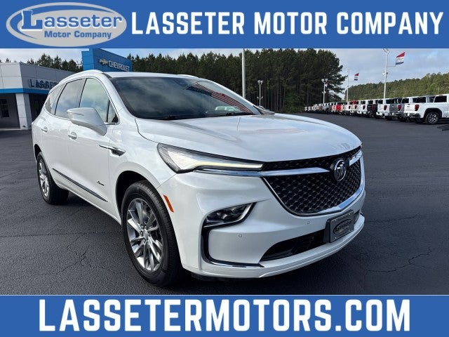 2022 Buick Enclave Avenir in White Frost Tricoat — front three-quarter view